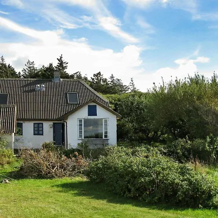 Holiday home Rustic Holiday In L Gst R Near Sea